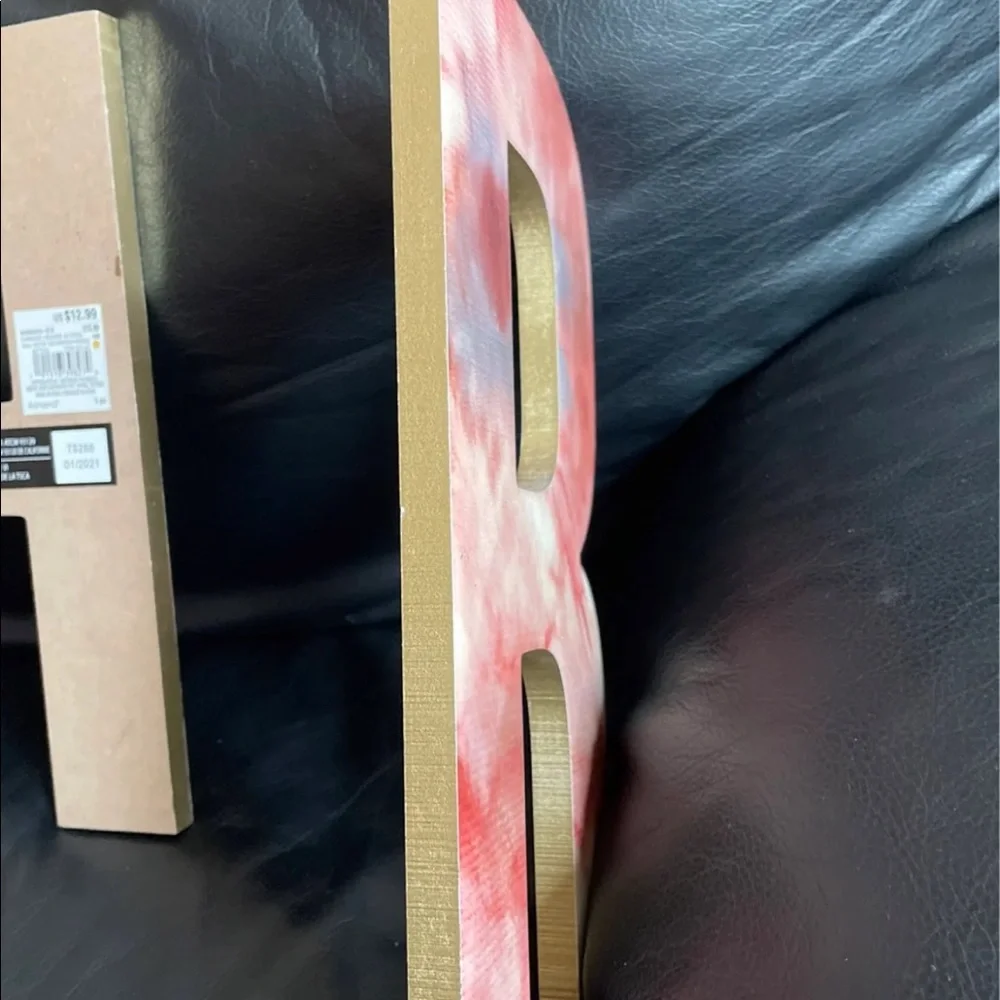 Monogram R wall decor - Picture 3 of 4